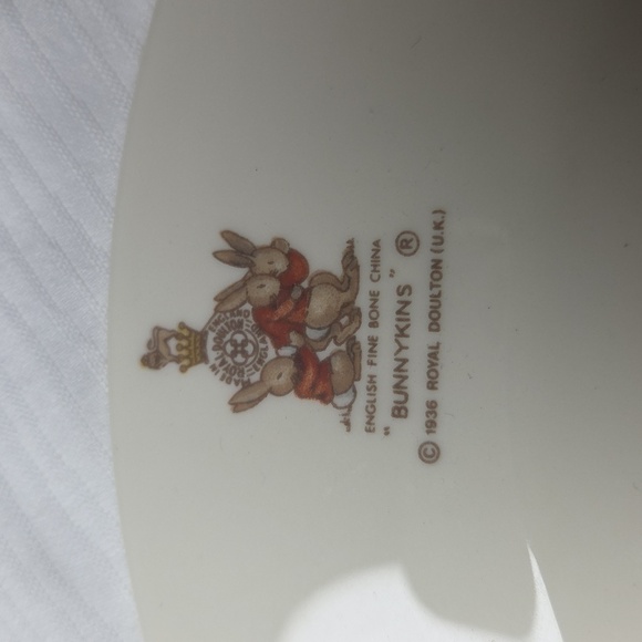 BUNNYKINS Teaching Clock - Cream and Brown - Picture 5 of 5